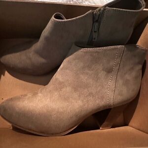 Old Navy Army Green Ankle Booties